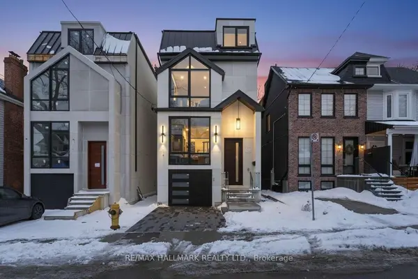 10 Wheeler AVE, Toronto E02, ON M4L 3V2