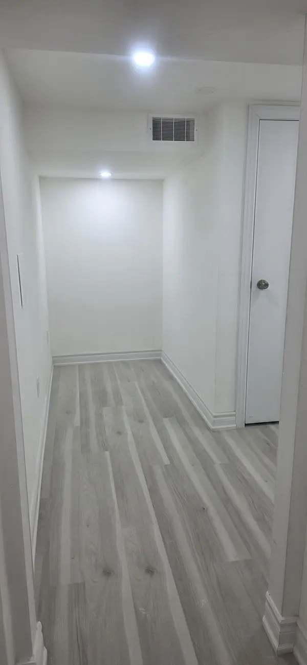 114 Benjamin BLVD #Basement, Toronto E04, ON M1K 3P1