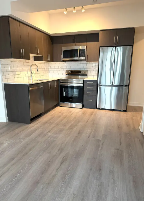 1010 Sandy Beach RD #211, Pickering, ON L1W 3V9