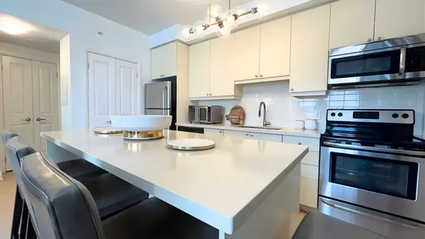 12 Woodstream BLVD #118, Vaughan, ON L4L 8C3