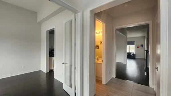 58 Catering RD #Main, Georgina, ON L0E 1R0