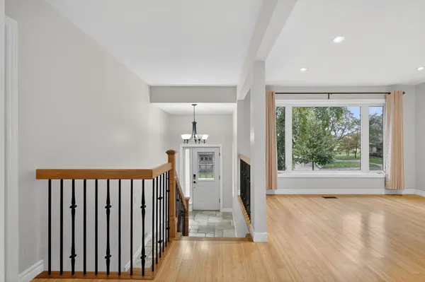 29 Oakley Park SQ, Barrie, ON L4M 2K2