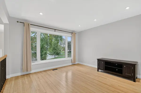 29 Oakley Park SQ, Barrie, ON L4M 2K2