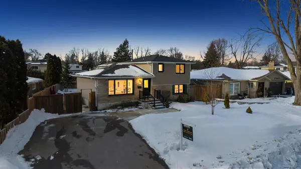 37 Ferndale CRES, Brampton, ON L6W 1G1