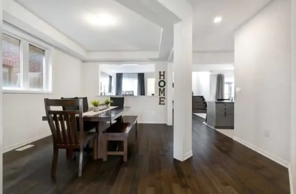 19 Malcolm CRES, Haldimand, ON N3W 0C8