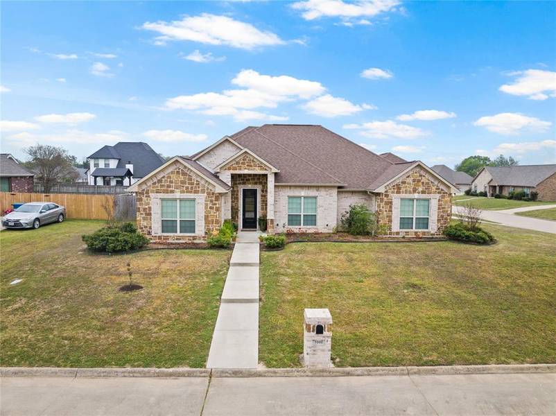 1000 Stone Bridge, Mount Pleasant, TX 75455