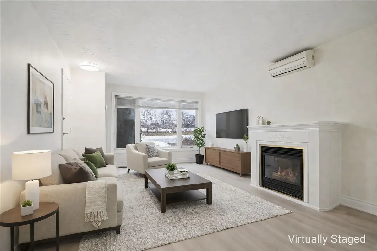 355 Oshawa BLVD N #Main, Oshawa, ON L1G 5T2