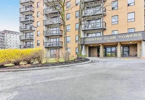 66 Greenview DR #301, Kingston, ON K7M 7C5