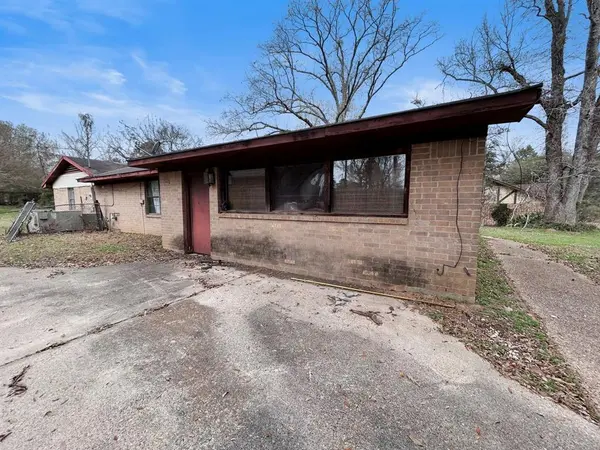 456 Irving Bluff Road, Shreveport, LA 71107