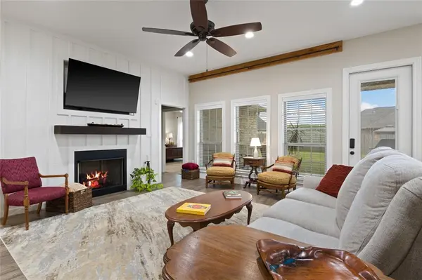 1000 Stone Bridge, Mount Pleasant, TX 75455