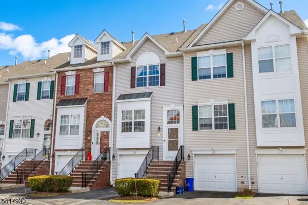 239 Terrace Lake Dr, Butler Boro, NJ 07405