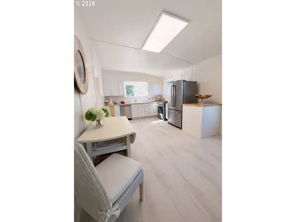 21811 COLE LN, Aurora, OR 97002