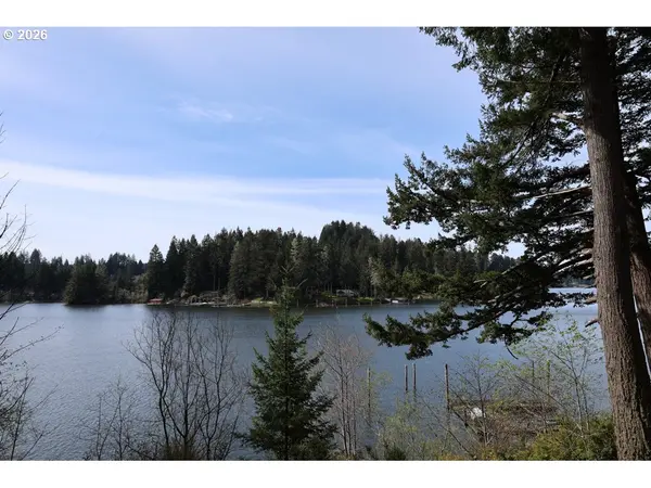 71350 SUNNY COVE RD, Lakeside, OR 97449