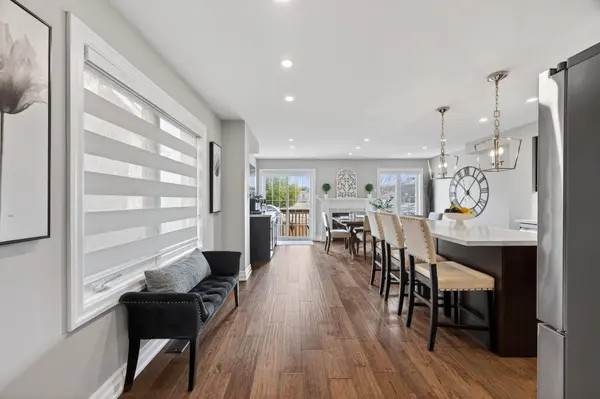 123 RUSSEL DR, Bradford West Gwillimbury, ON L3Z 3B9