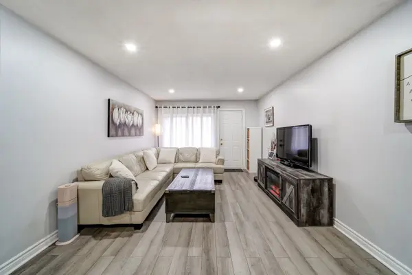 77 Mill ST #3, New Tecumseth, ON L0G 1W0