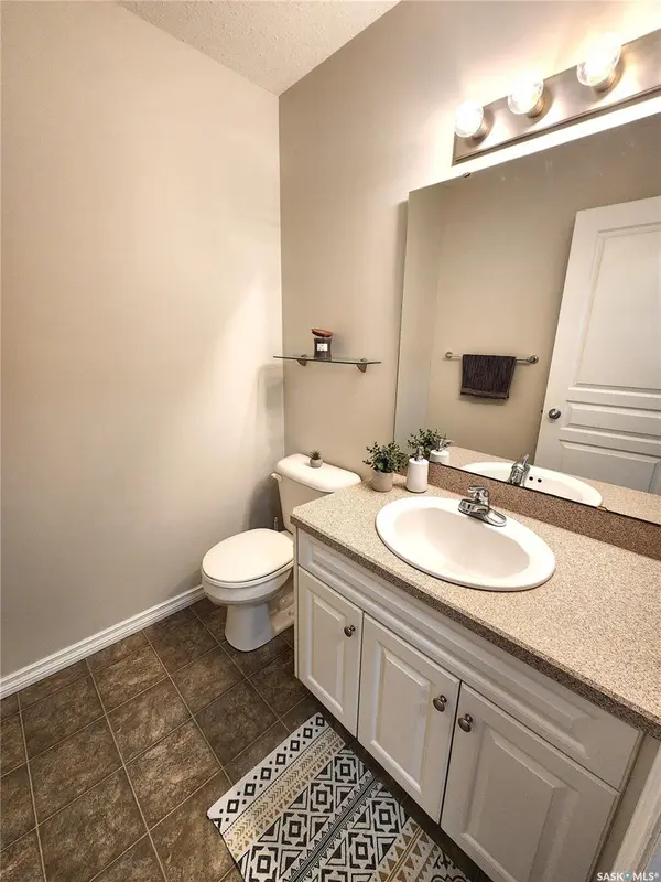 2201 Newcombe DRIVE #106, Estevan, SK S4A 2T6