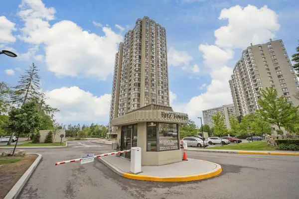 8 Lisa ST #1802, Brampton, ON L6T 4S6