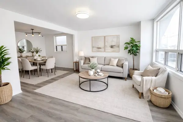 53 Dunraven DR, Toronto W03, ON M6M 1G9