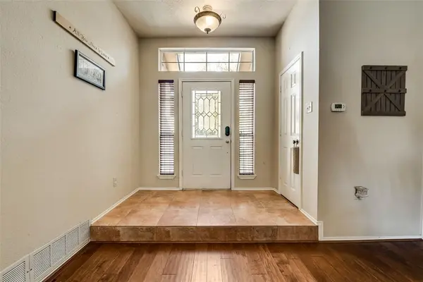 5321 Meadow Chase Lane, Flower Mound, TX 75028