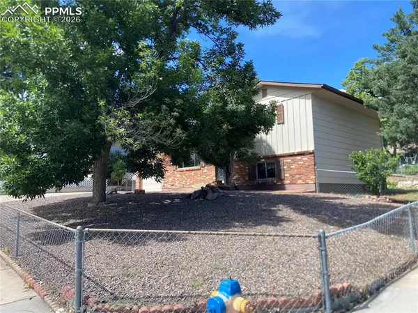 3670 Overton ST, Colorado Springs, CO 80910