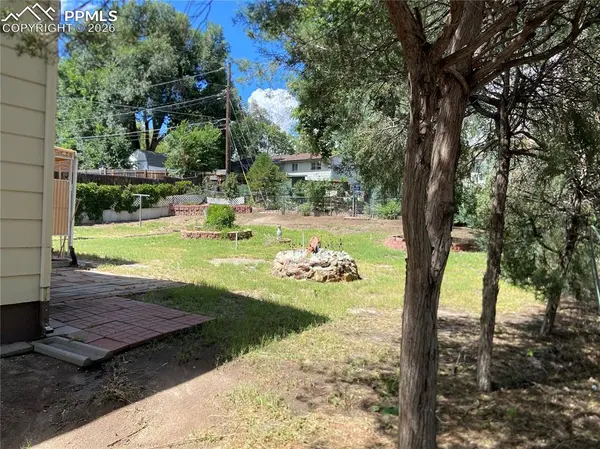 3670 Overton ST, Colorado Springs, CO 80910