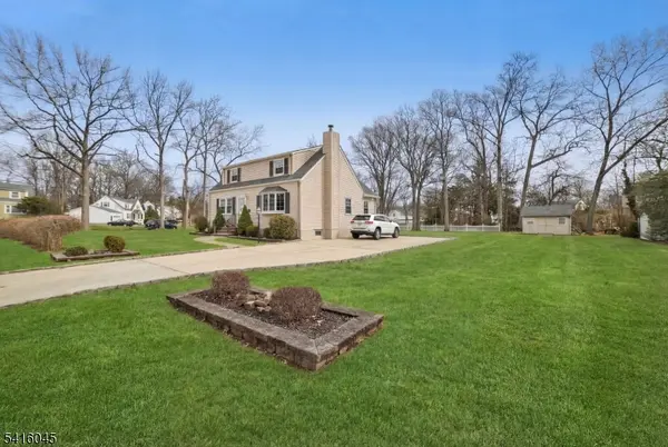 34 Maclennon Pl, Fanwood Boro, NJ 07023