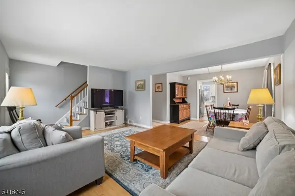 34 Maclennon Pl, Fanwood Boro, NJ 07023