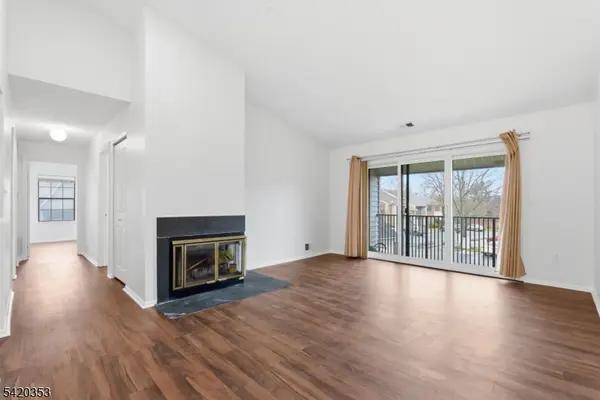 48 Taylor Dr, Franklin Twp., NJ 08823