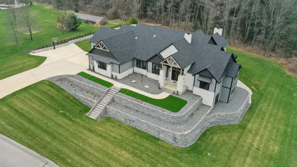 32170 Bent Oak TRL, Milton Twp, MI 49120