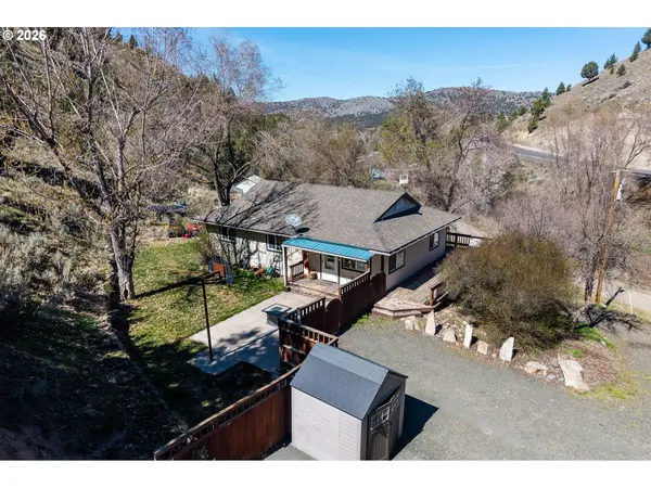 27374 BUMPY RD, John Day, OR 97845