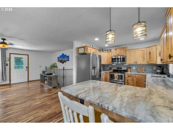 27374 BUMPY RD, John Day, OR 97845