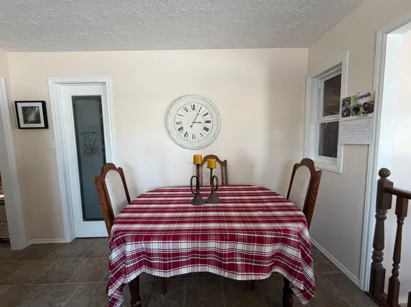 125 2 AVE E, Delia, AB T0J0W0