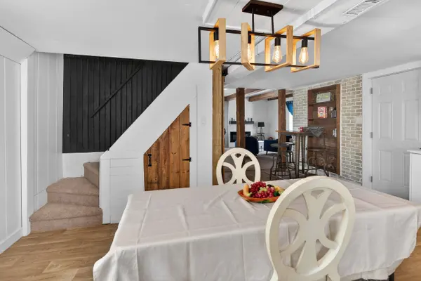 5668 Battersea RD, Frontenac, ON K0H 1H0