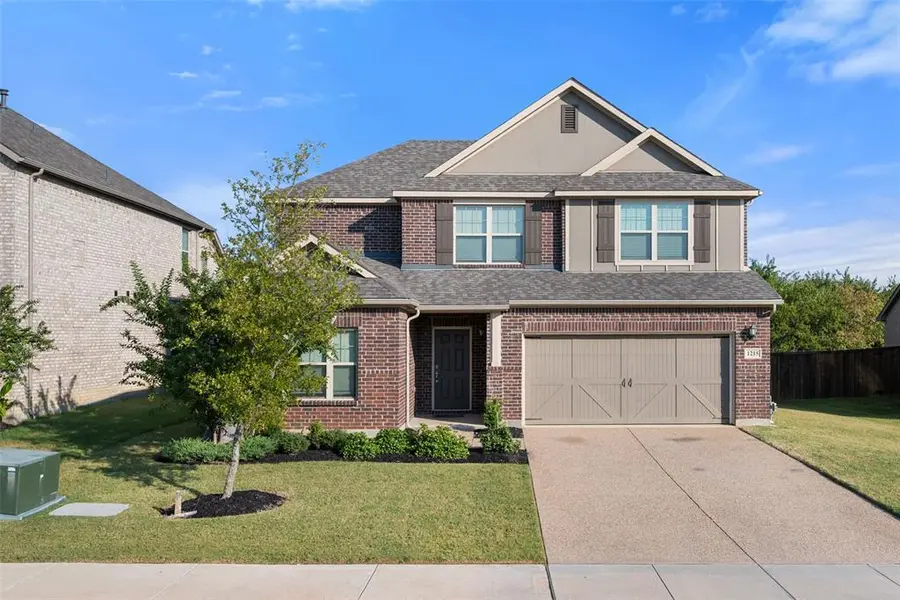 1215 Putnam Street, Mansfield, TX 76063