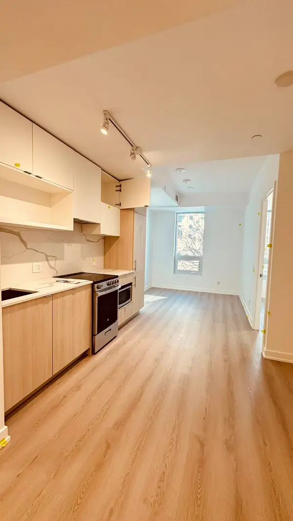 100 Queen ST E #302, Toronto C08, ON M5C 1S6