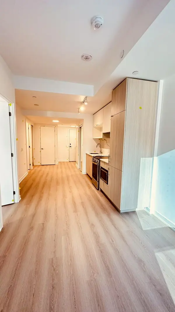 100 Queen ST E #302, Toronto C08, ON M5C 1S6