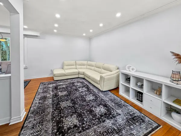 46 Ronway CRES, Toronto E09, ON M1J 2S2