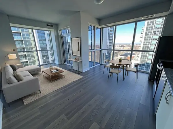 10 meadowglen PL #902, Toronto E09, ON M1G 0A8