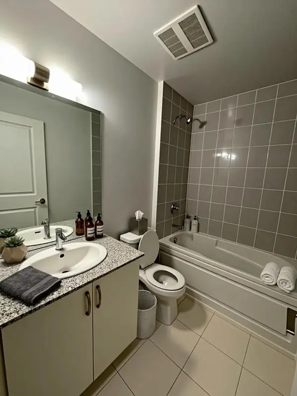 10 meadowglen PL #902, Toronto E09, ON M1G 0A8