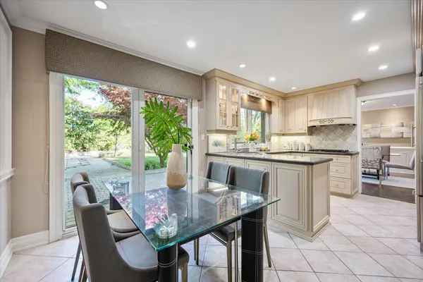 3 Old English LN, Markham, ON L3T 2T8