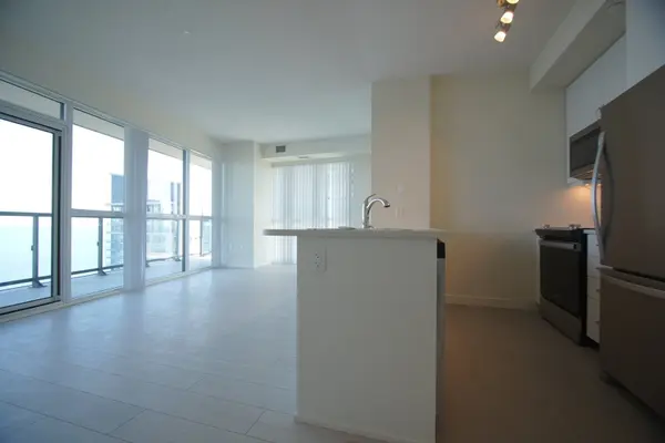 38 Annie Craig DR #3805, Toronto W06, ON M8V 0G9