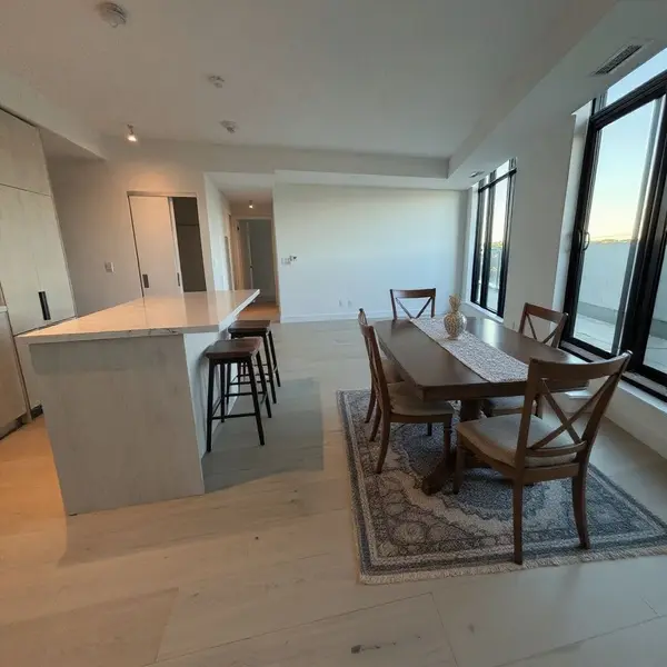 160 Kingsway CRES #707, Toronto W08, ON M8X 2S4