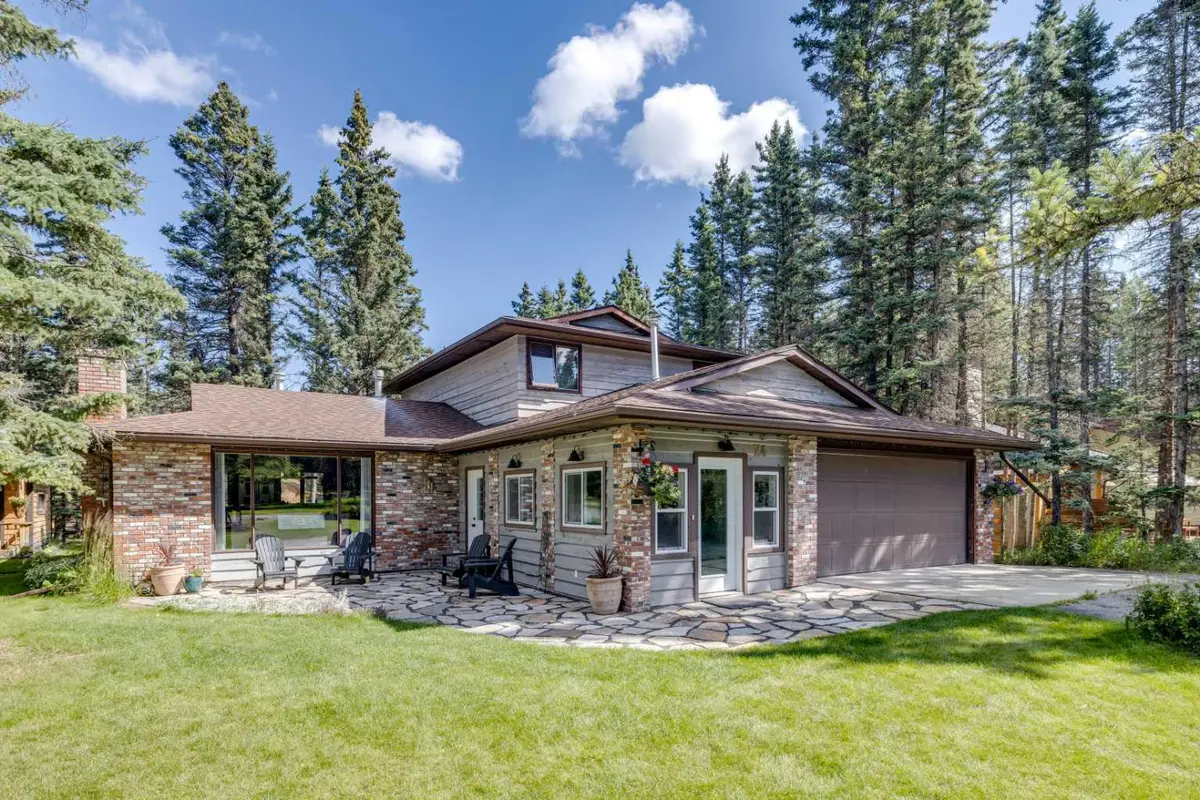 74 Redwood Meadows DR, Rural Rocky View County, AB T3Z1A3