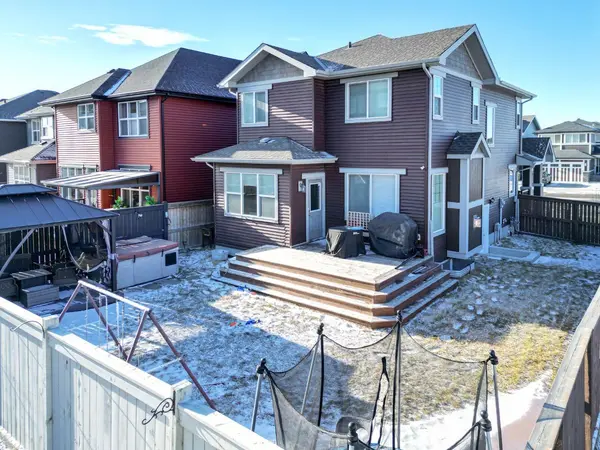354 Kings Heights DR SE, Airdrie, AB T4A 0S1