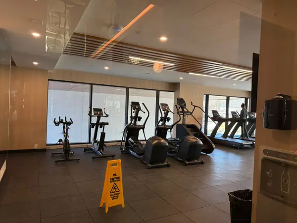 1660 Bloor ST W #514, Toronto W02, ON M6P 0C6