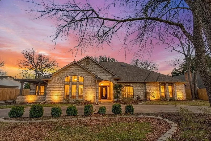 241 Hideaway Lane E, Hideaway, TX 75771