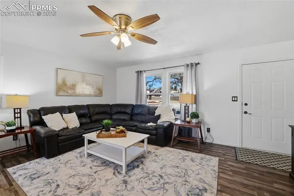 4875 Gatewood DR, Colorado Springs, CO 80916