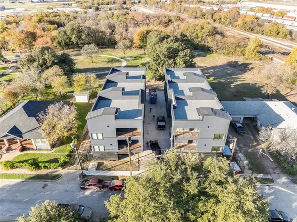 1105 Poindexter Street #B1, Fort Worth, TX 76102