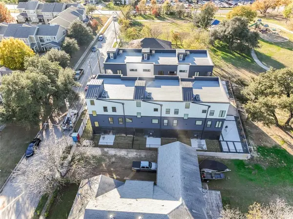 1105 Poindexter Street #B1, Fort Worth, TX 76102