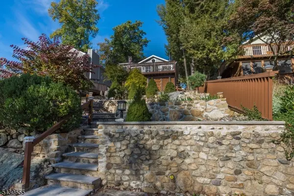 25 Lake Rd, Denville Twp., NJ 07834